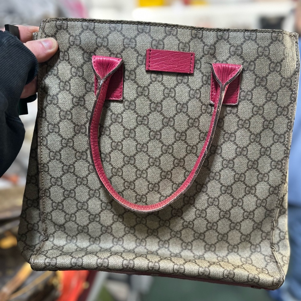 Gucci Supreme Tote W/ Pink Trim